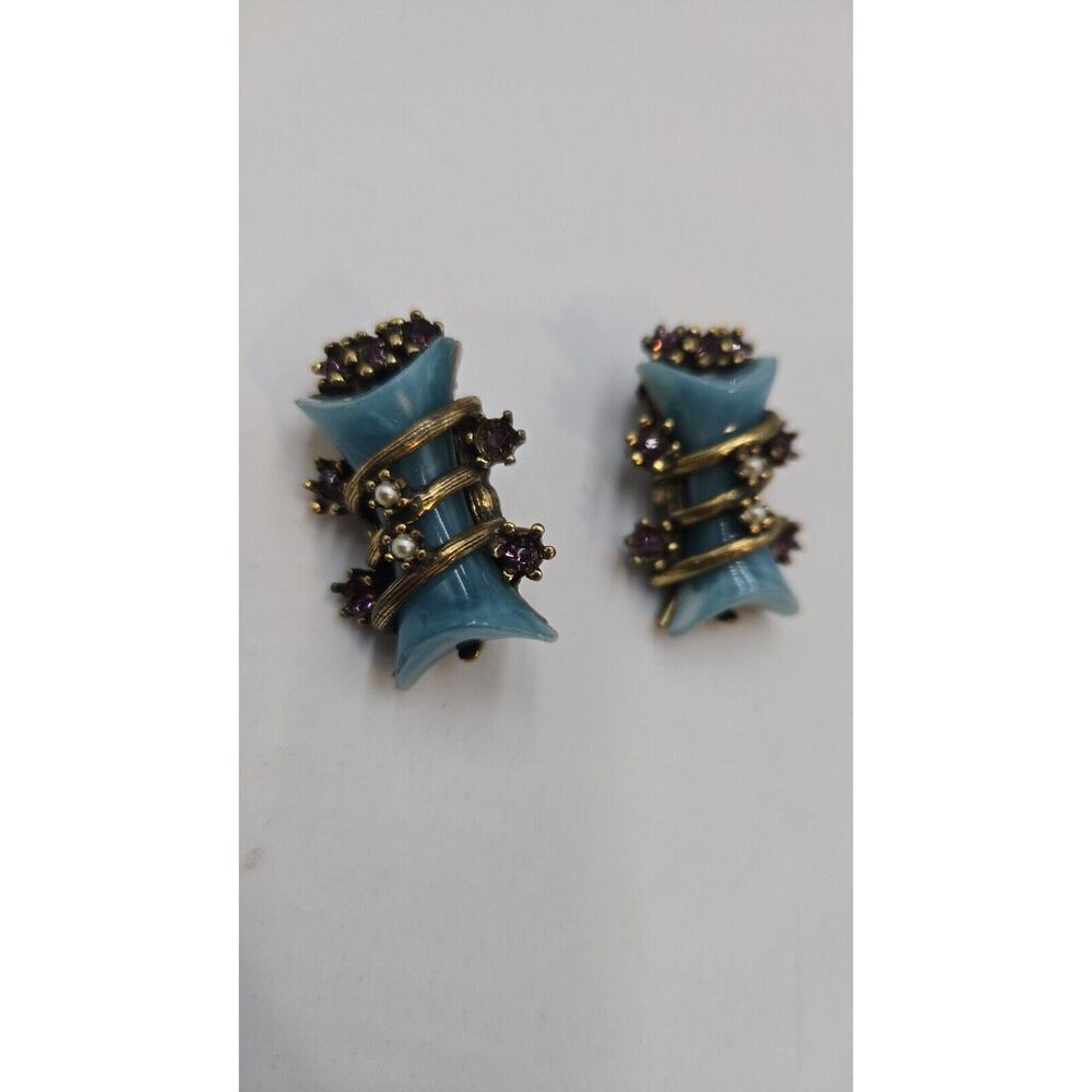 Vintage Selro Selini Blue Swirled Lucite Unique Ornate Clip Earrings Unsigned